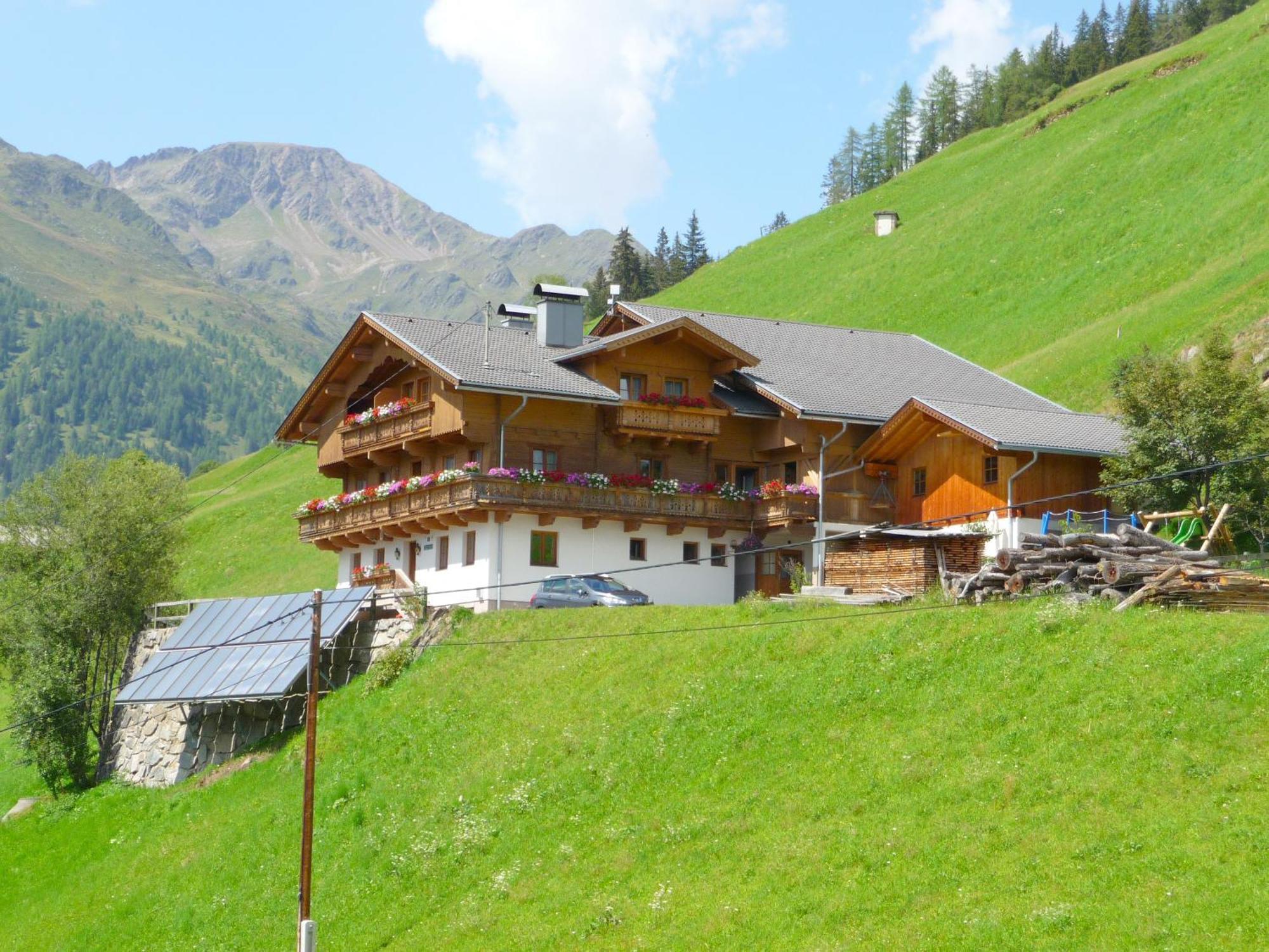 Apartmenthaus Gutwenger Innervillgraten Exterior photo